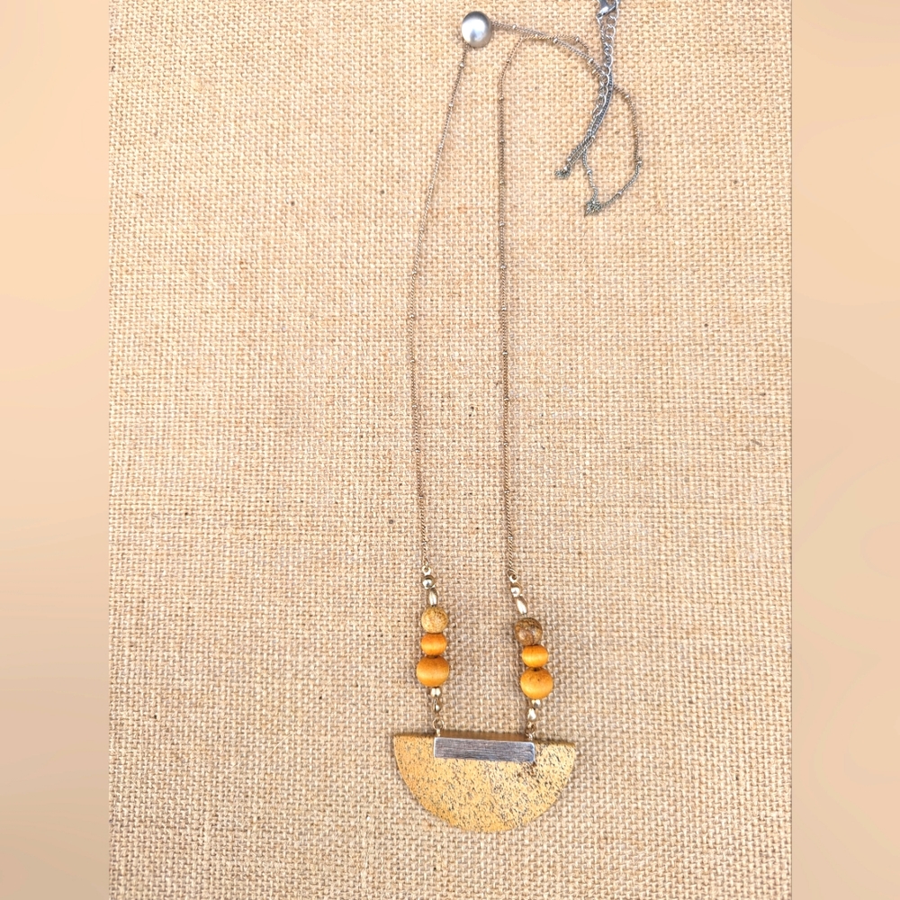 Statement necklace